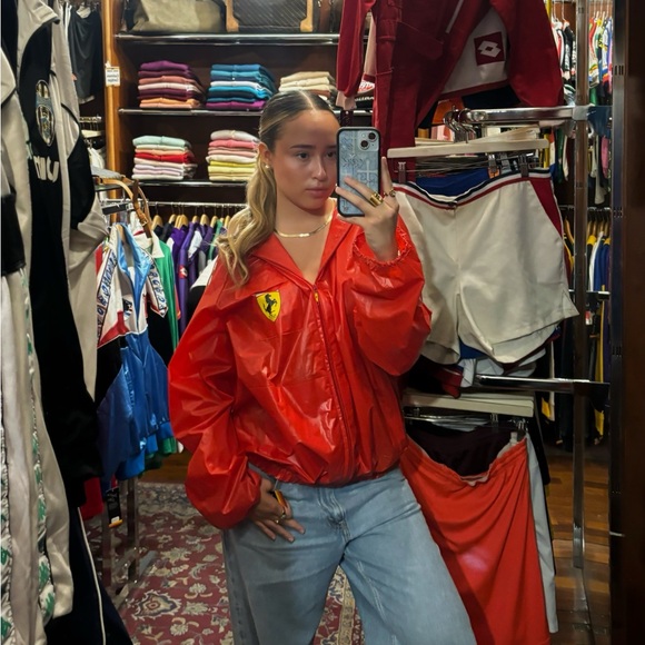 Meet your Posher, Isabel - Picture 4 of 7